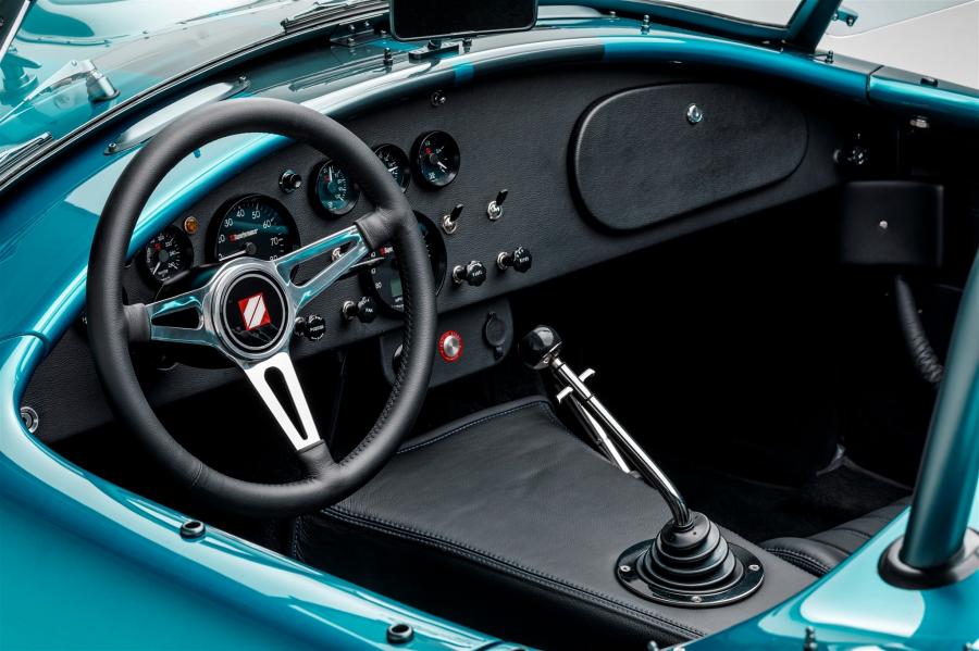 Торпедо Shelby Cobra MkIII-R by Superformance 2020 года  (фото 75 из 90)